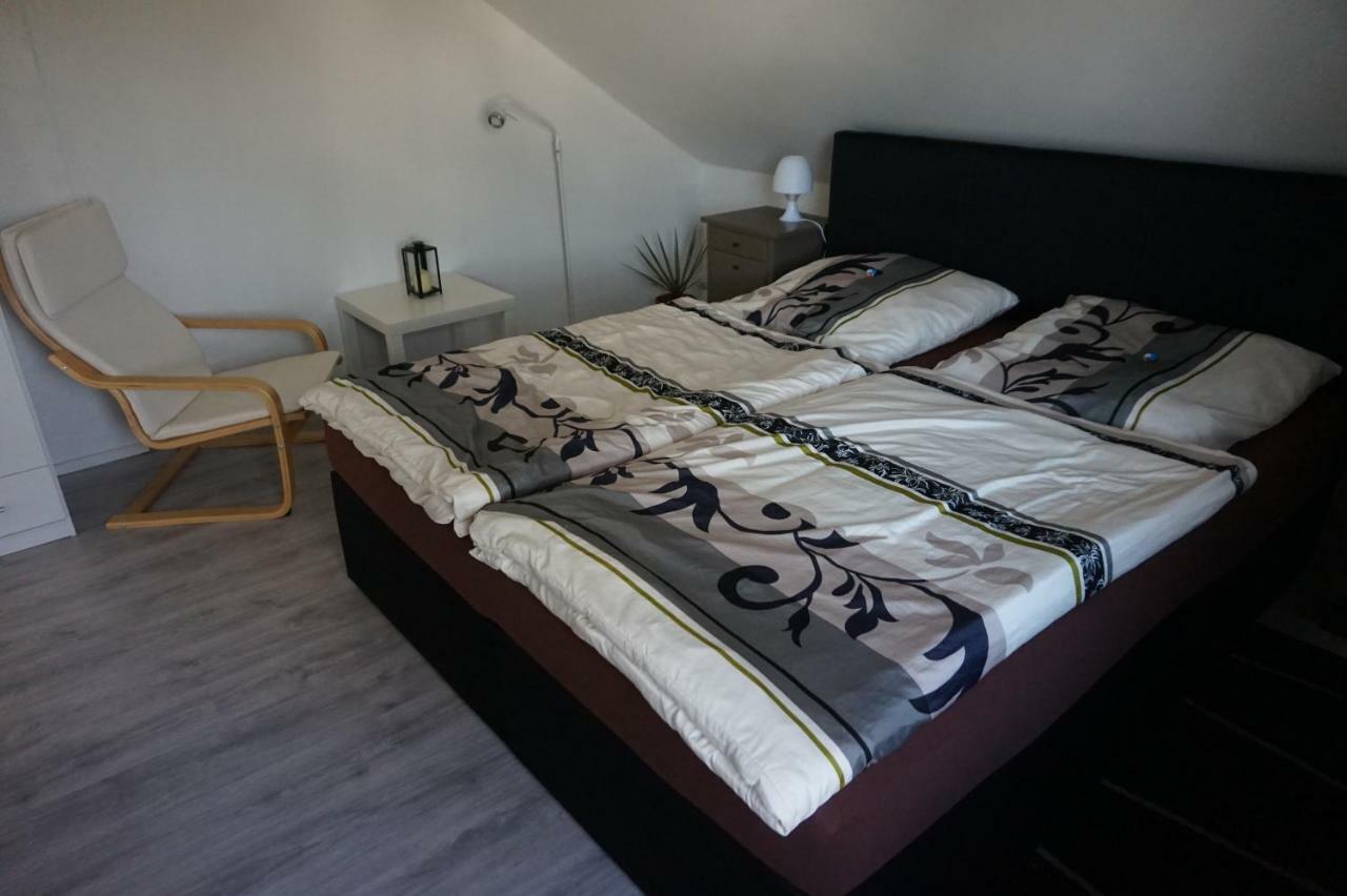 Ferienwohnung Am See Bad Lippspringe Esterno foto
